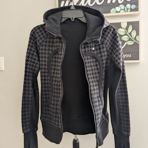 lululemon athletica Black and Gray Houndstooth Jacket